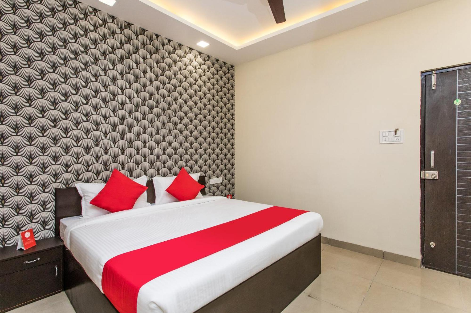 Jmc Hotel Blue Inn Indore Exterior foto